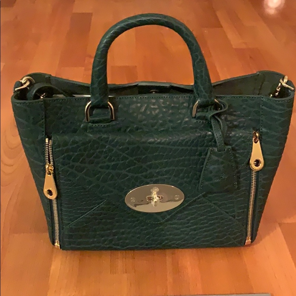 Brand new never been worn Mulberry handbag.